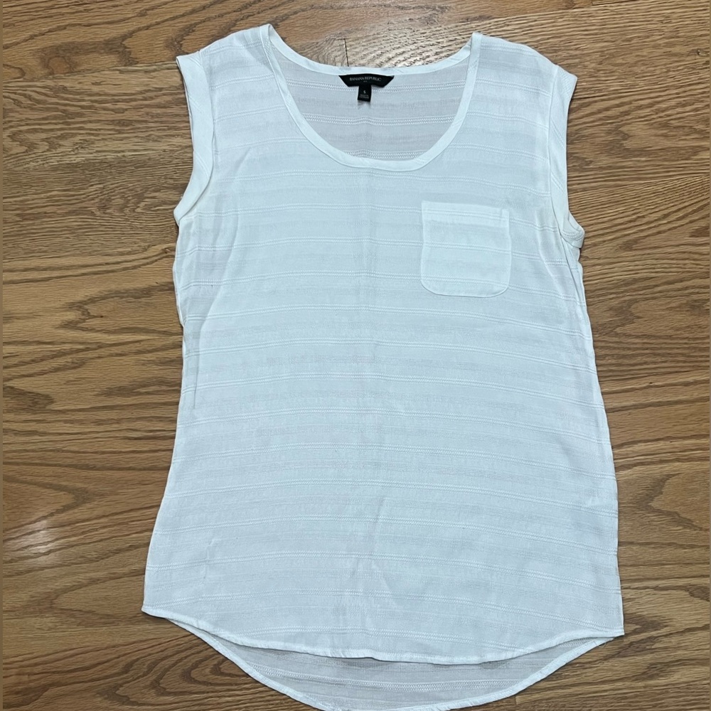 Banana Republic white sleeveless top